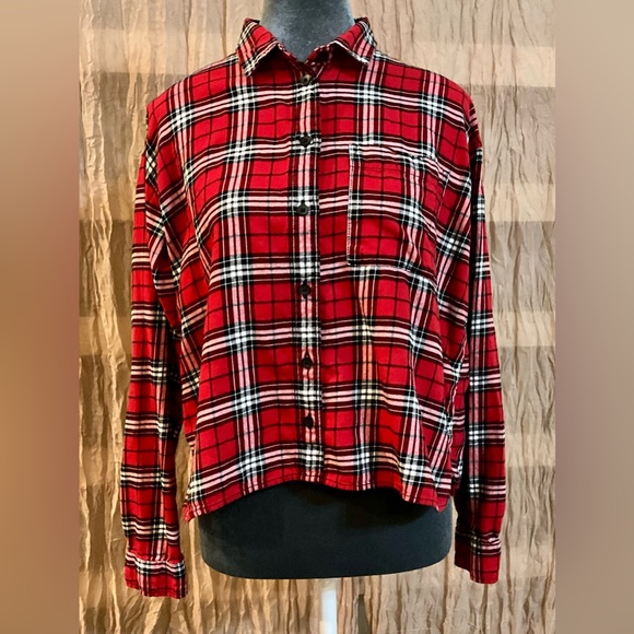 H & M Divided Cropped Flannel Shirt. Size 8 - Picture 1 of 9